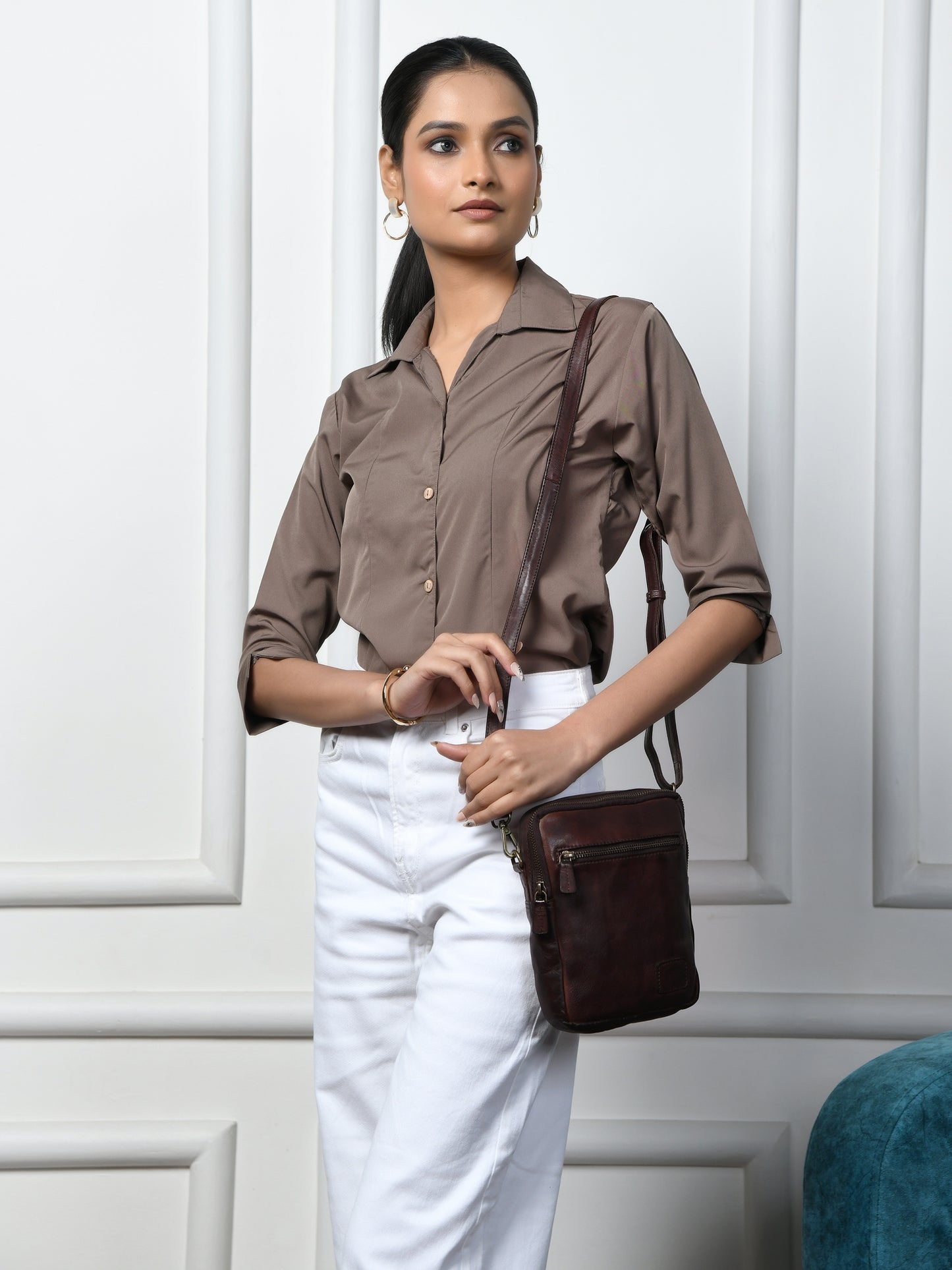 Mini square Messenger Bag - Dark Brown