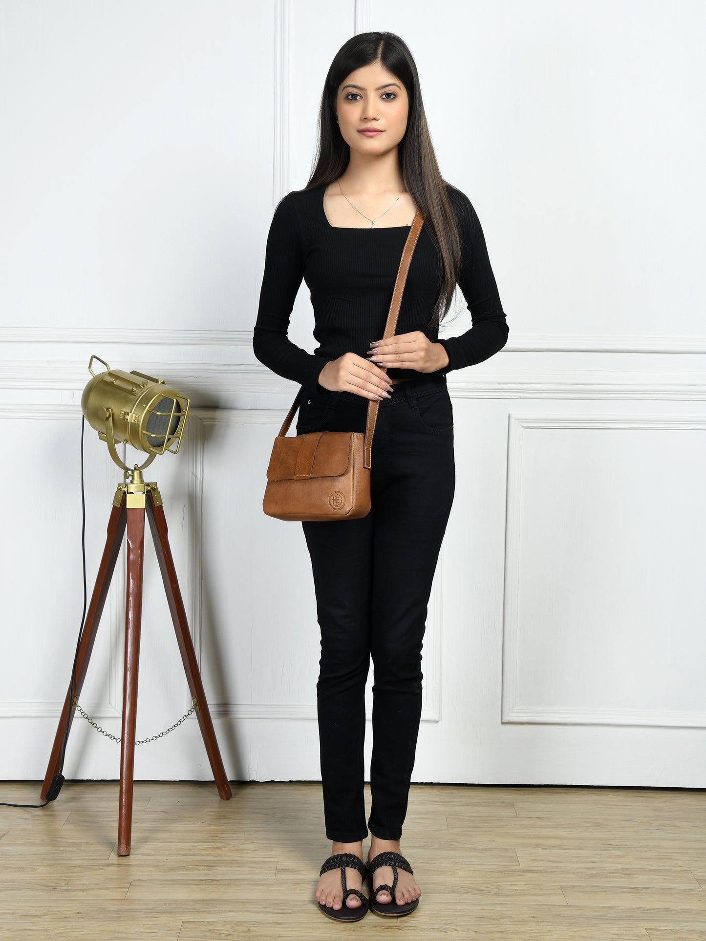 Minimalist Leather Bag for Women - Tan Brown