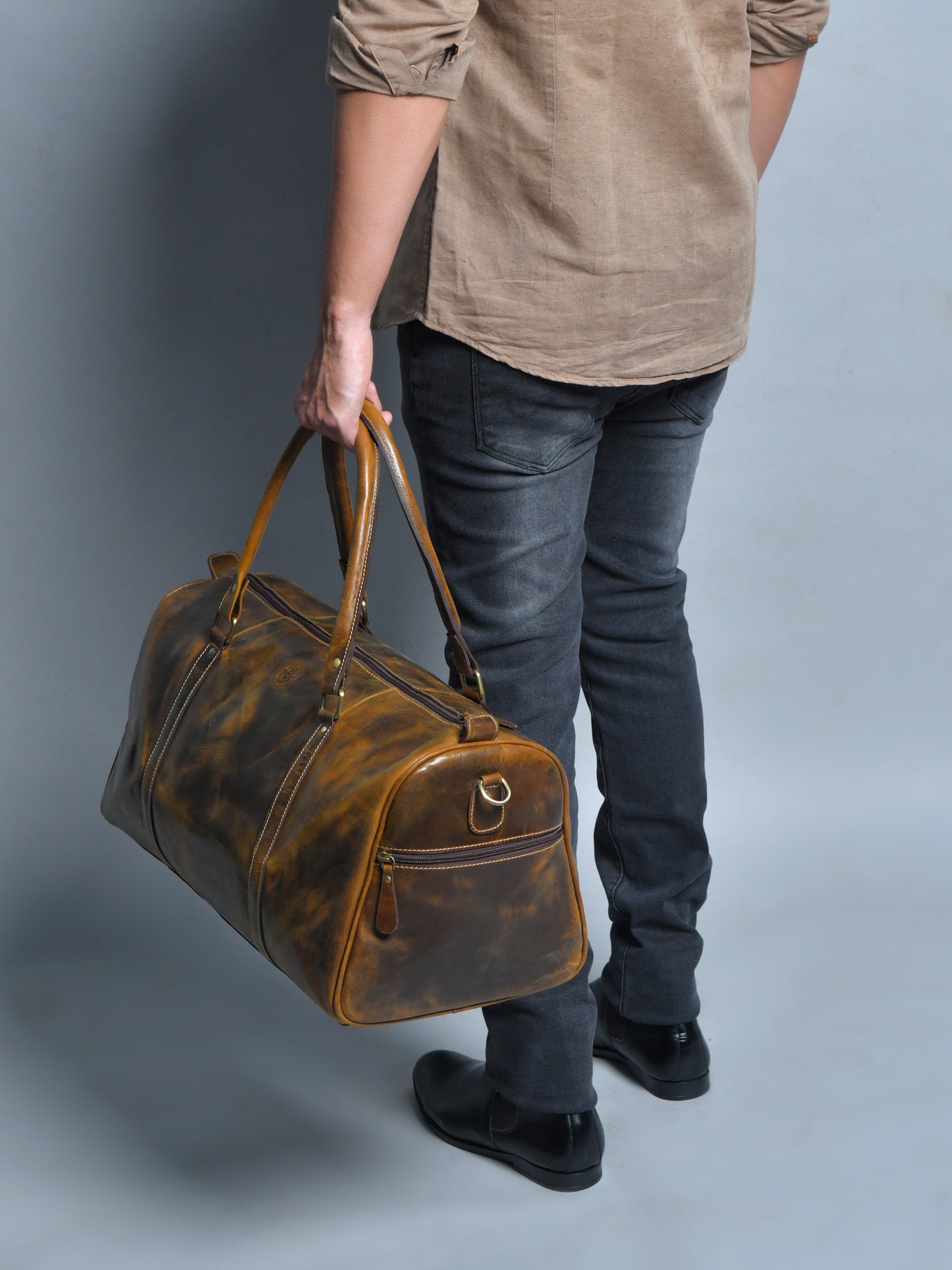 Vintage Leather Duffle Bag - Brown