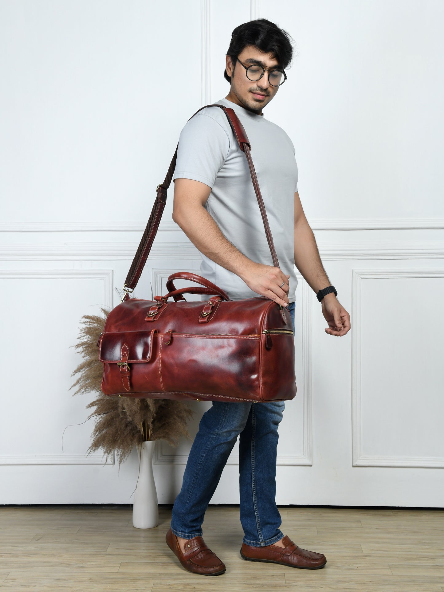 Classic Leather Travel Duffle – Top-Zip Design - Maroon Red