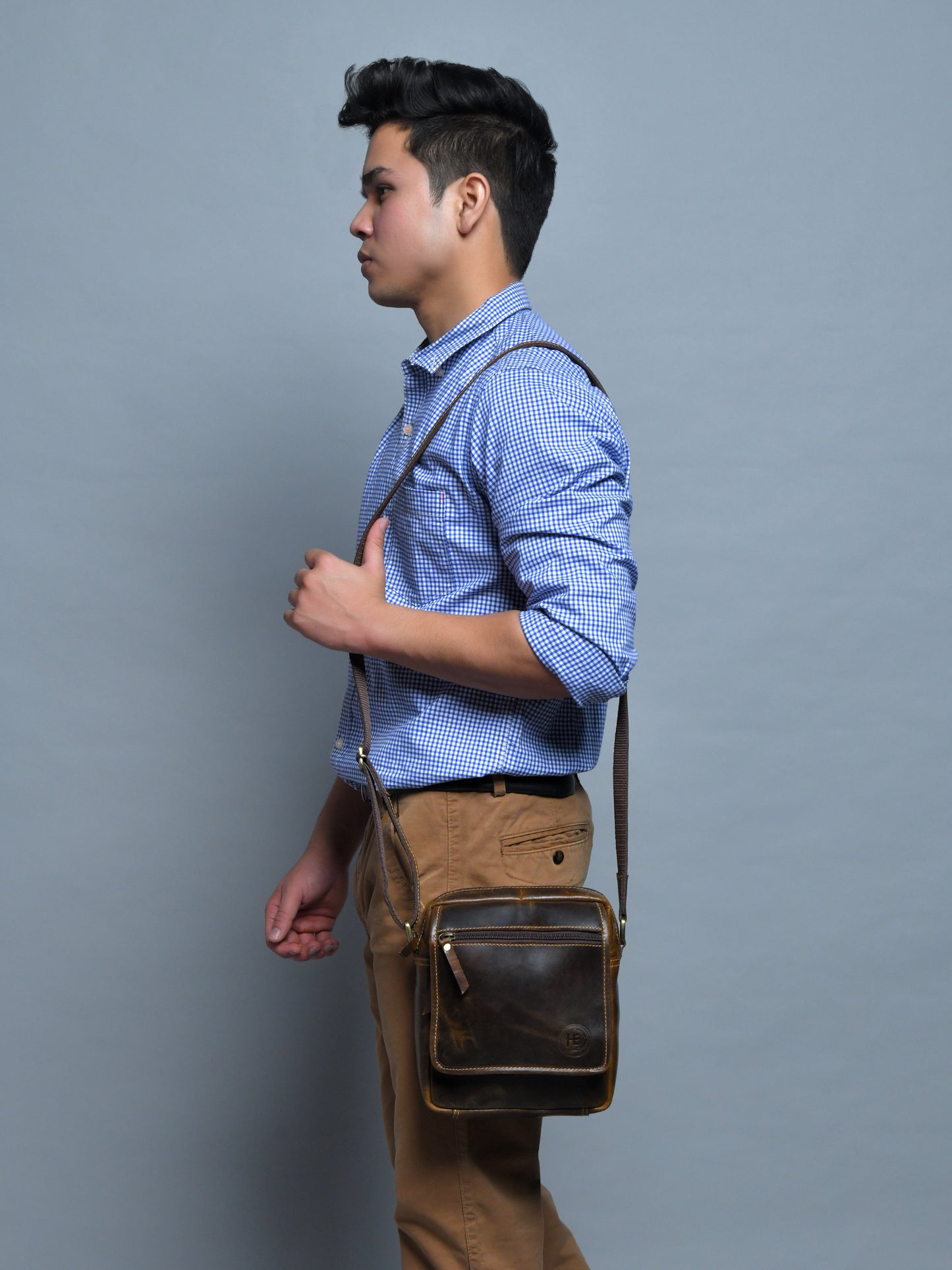 Everyday Leather Sling Pouch - Tan Brown