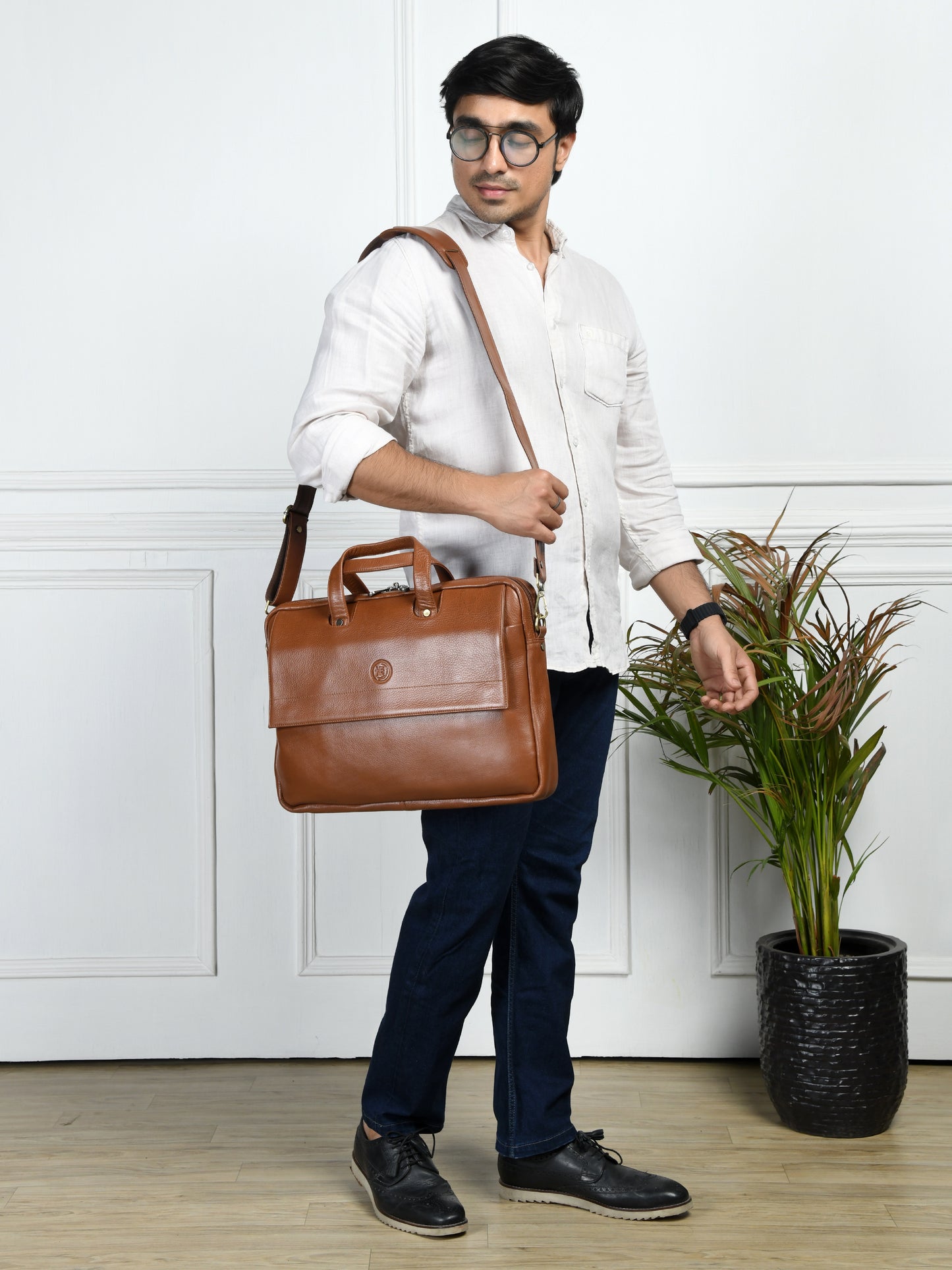 Flap Pocket Leather Office Bag - Brown