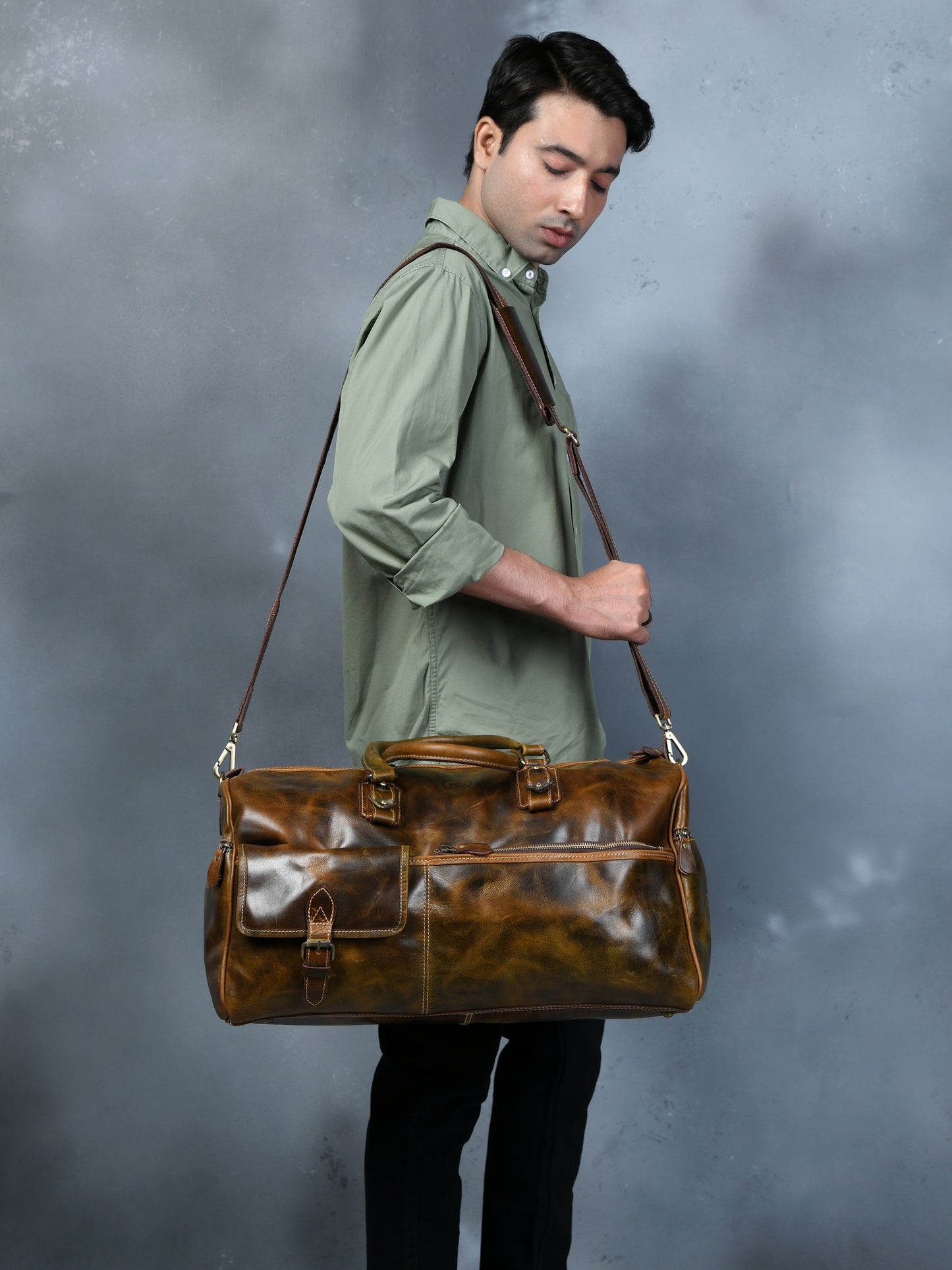Classic Leather Travel Duffle – Top-Zip Design - Brown