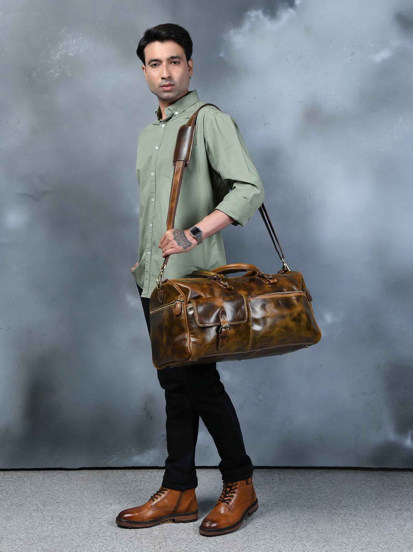 Classic Leather Travel Duffle – Top-Zip Design - Brown