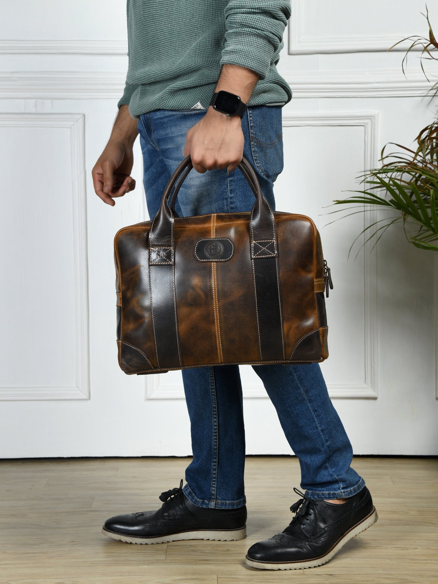 StratoCore Leather Laptop Messenger Bag - Tan Brown