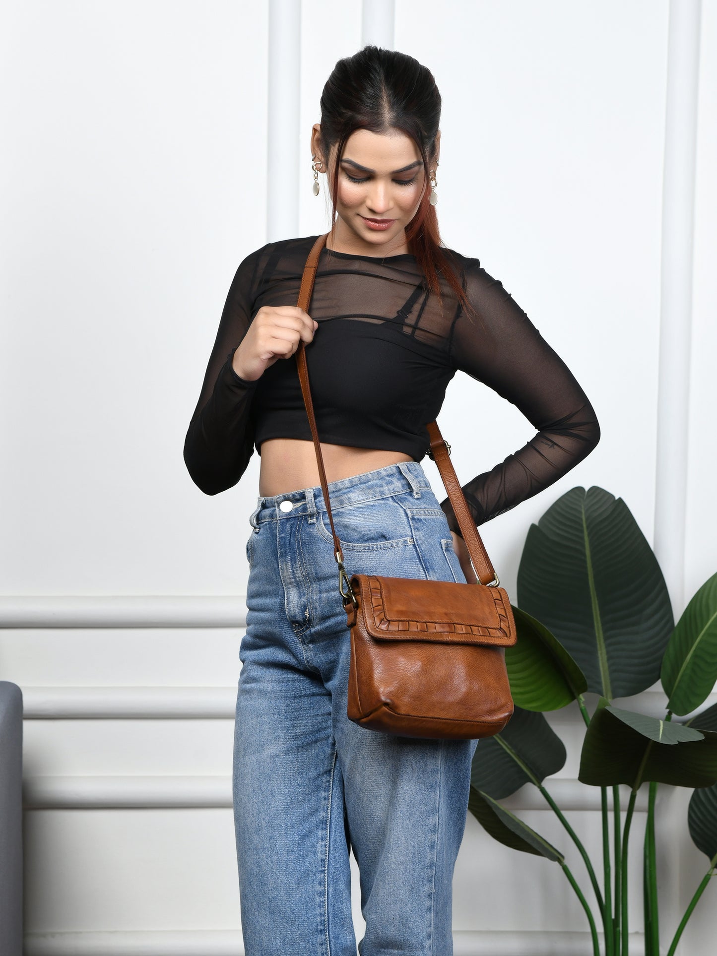 Ruffled Edge Leather Bag - Tan Brown