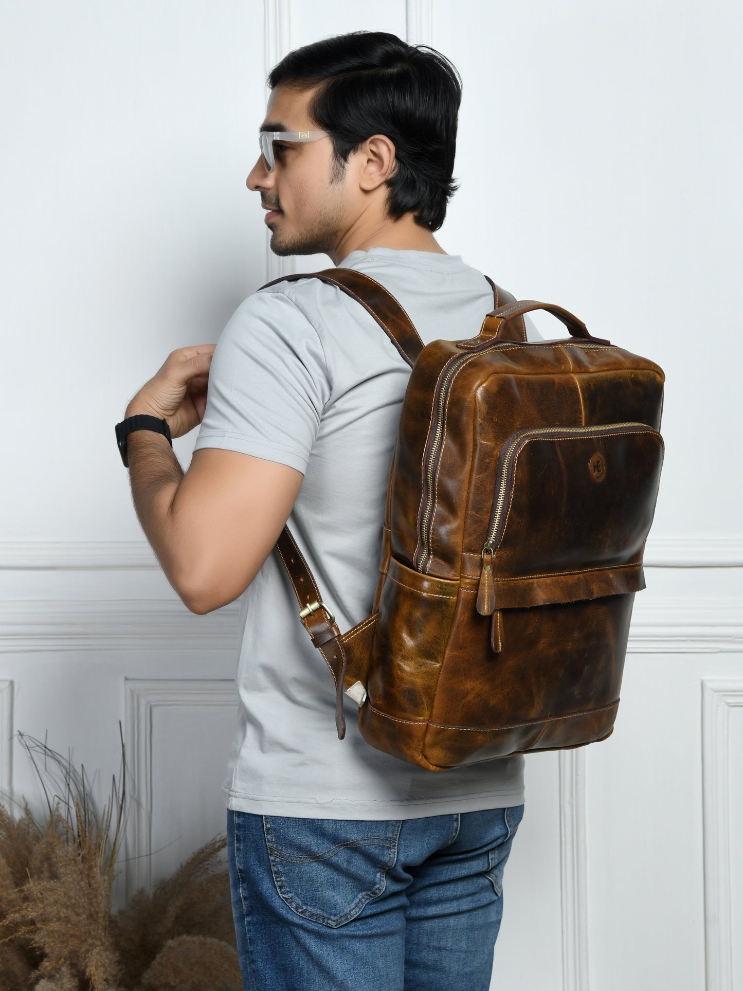 Daily Trek Backpack - Tan Brown