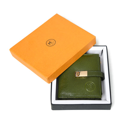 Latch Compact Men's Buffalo Leather Wallet with Gold Bar Clasp