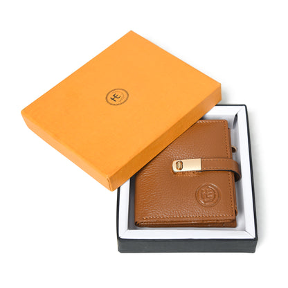 Latch Compact Men's Buffalo Leather Wallet with Gold Bar Clasp